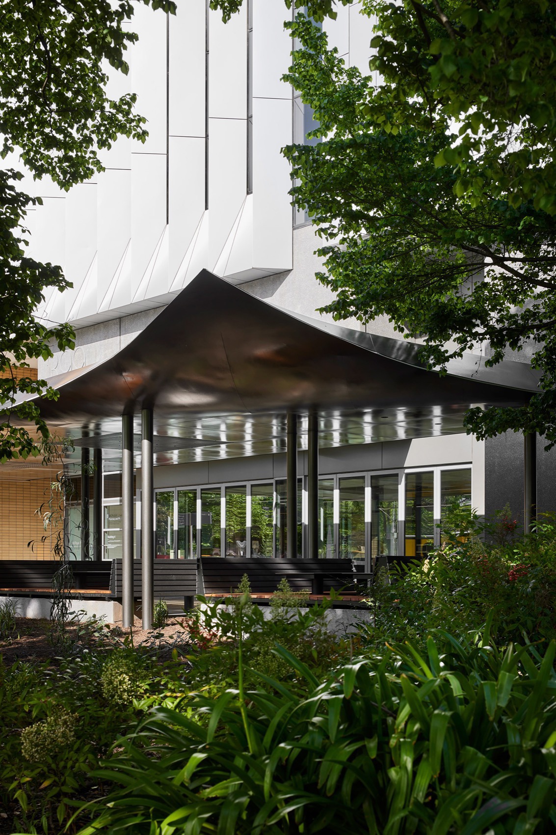 蒙纳士大学药学展亭,澳大利亚 / Splinter Society Architecture-19