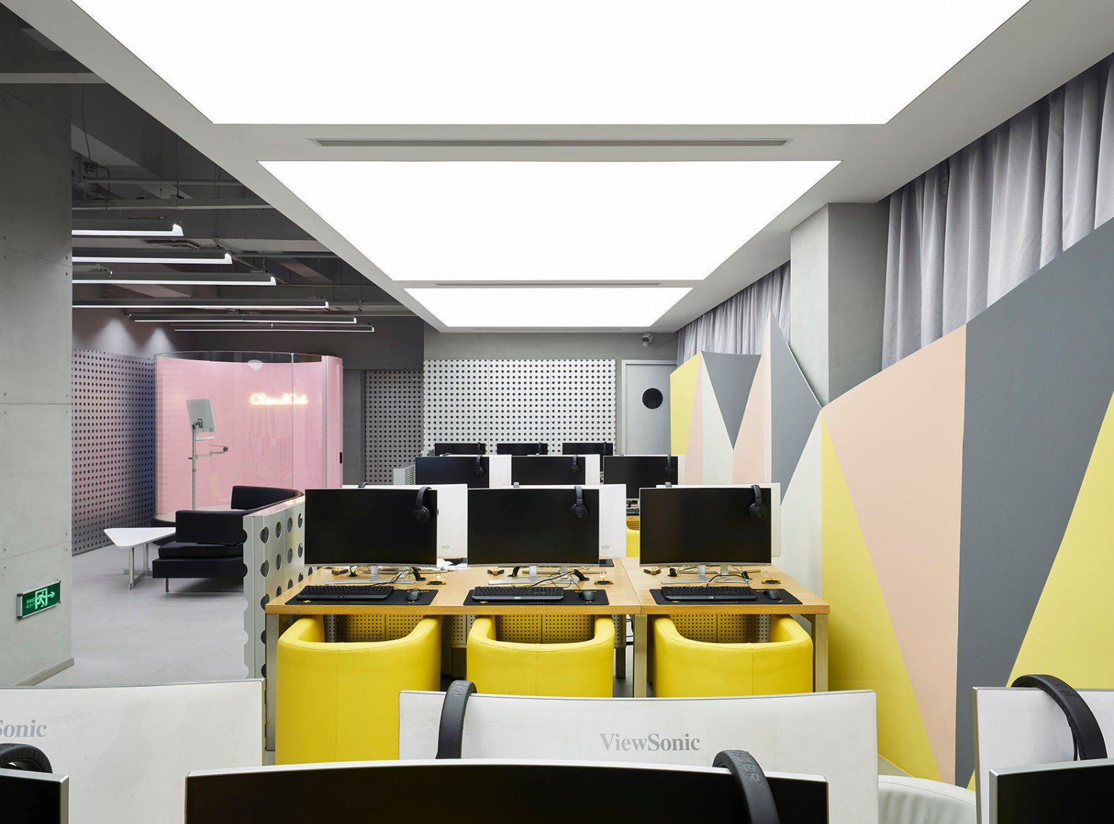 杭州云猫电竞网咖  肯思装饰设计事务所-1