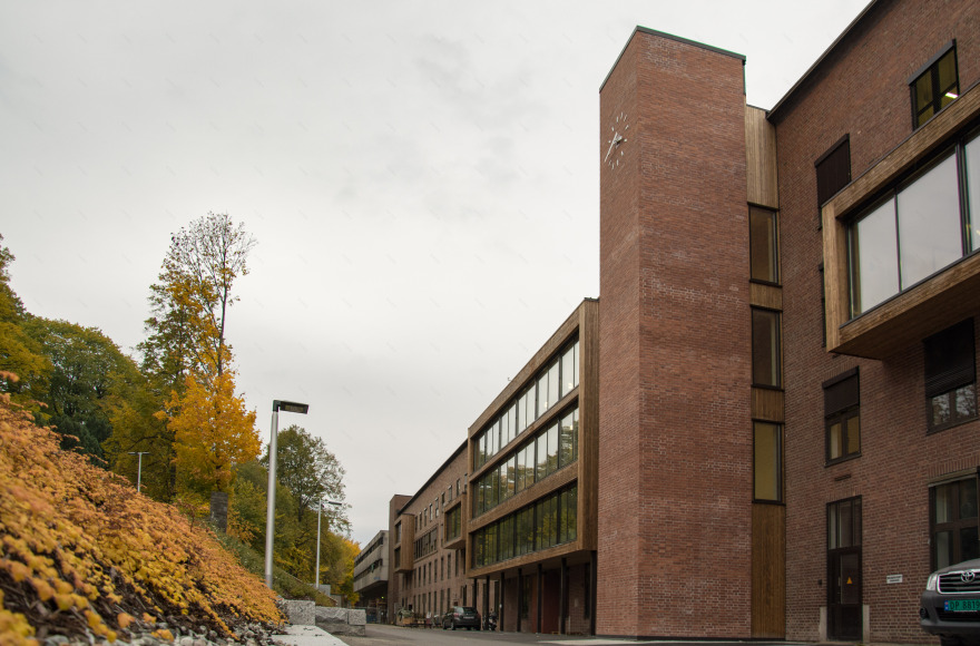 Various Architects 的 Lokomotivstallen 项目-16