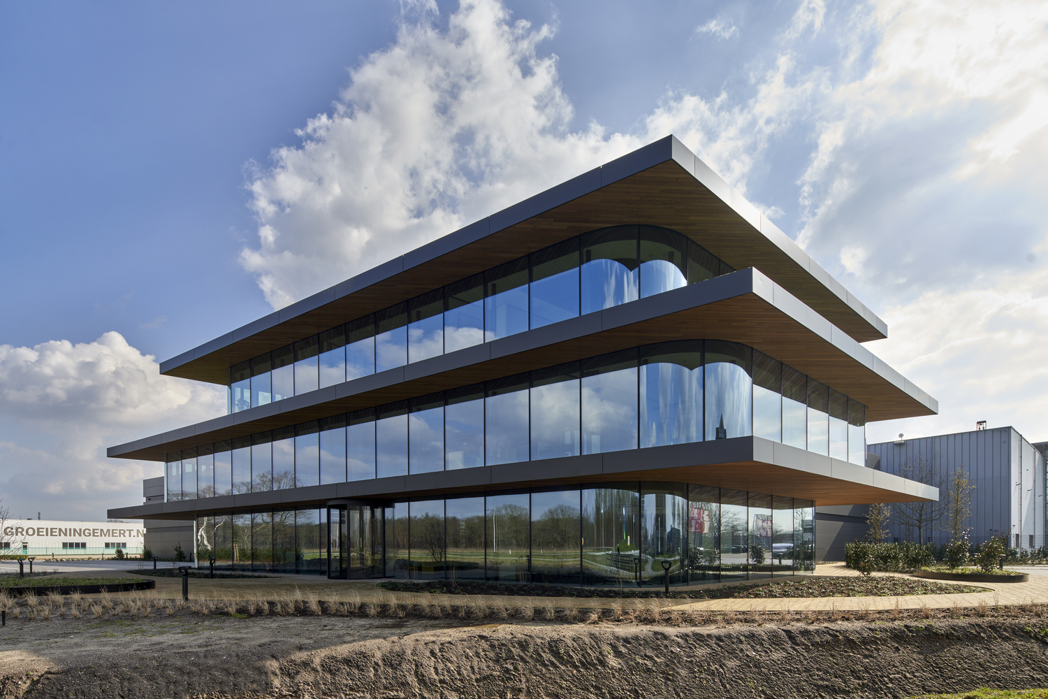 荷兰 VDG 总部大楼,绿色环境中的现代办公空间-38