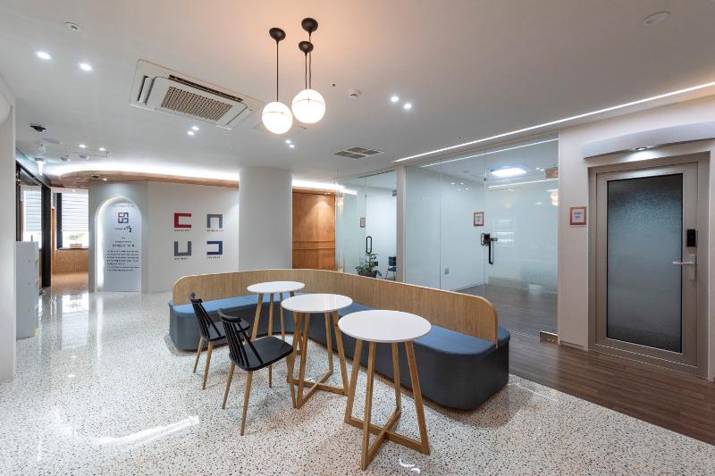 86 平共享办公空间，简约艺术的创作舞台-4