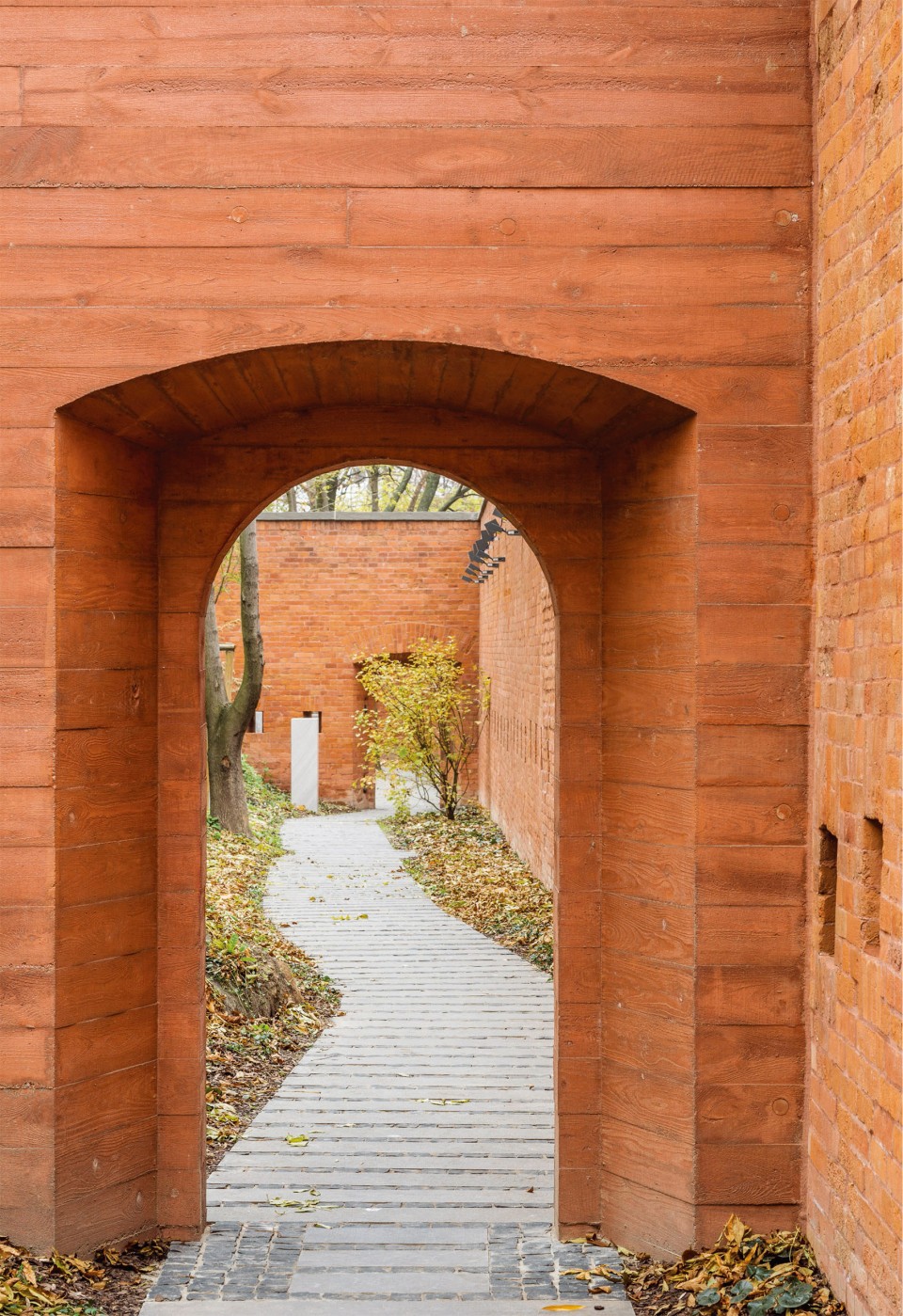 波兰卡廷惨案纪念空间-13