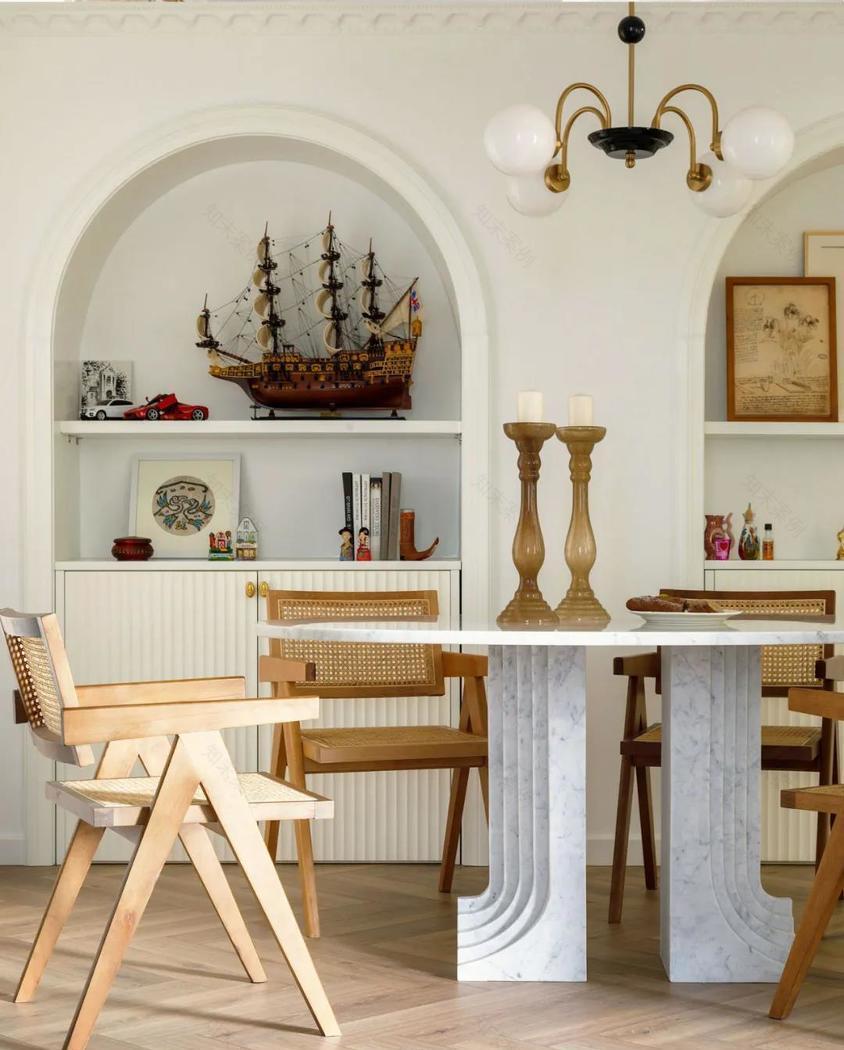 法式旋转楼梯公寓-35