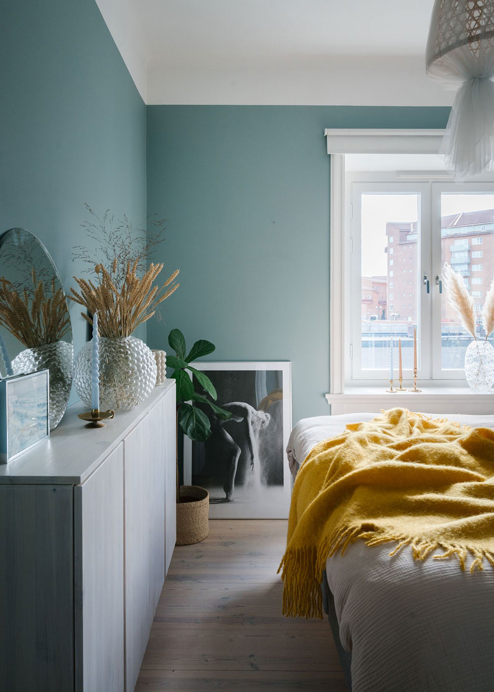 北欧风格瑞典公寓，温馨明亮的湾窗设计-21