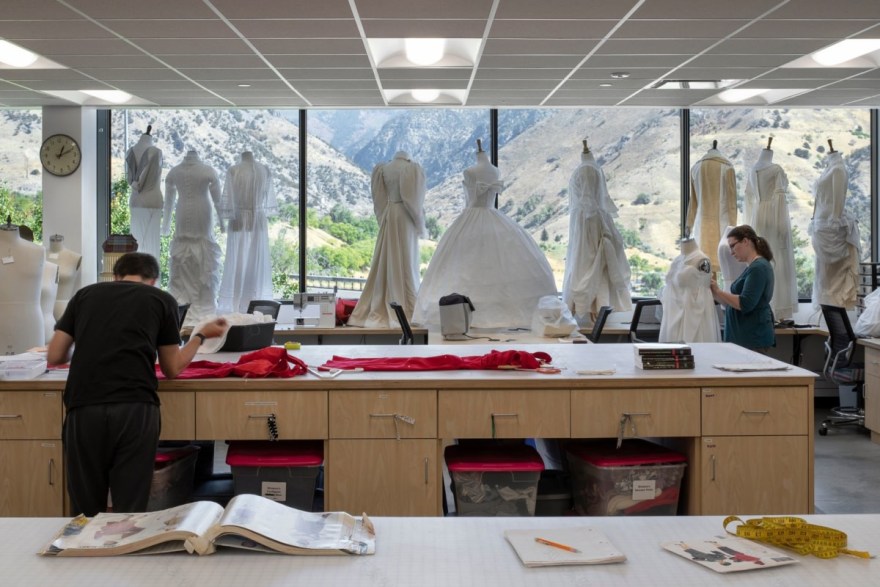 犹他州立大学艺术校园扩建建筑丨美国犹他丨Sparano + Mooney Architecture-24