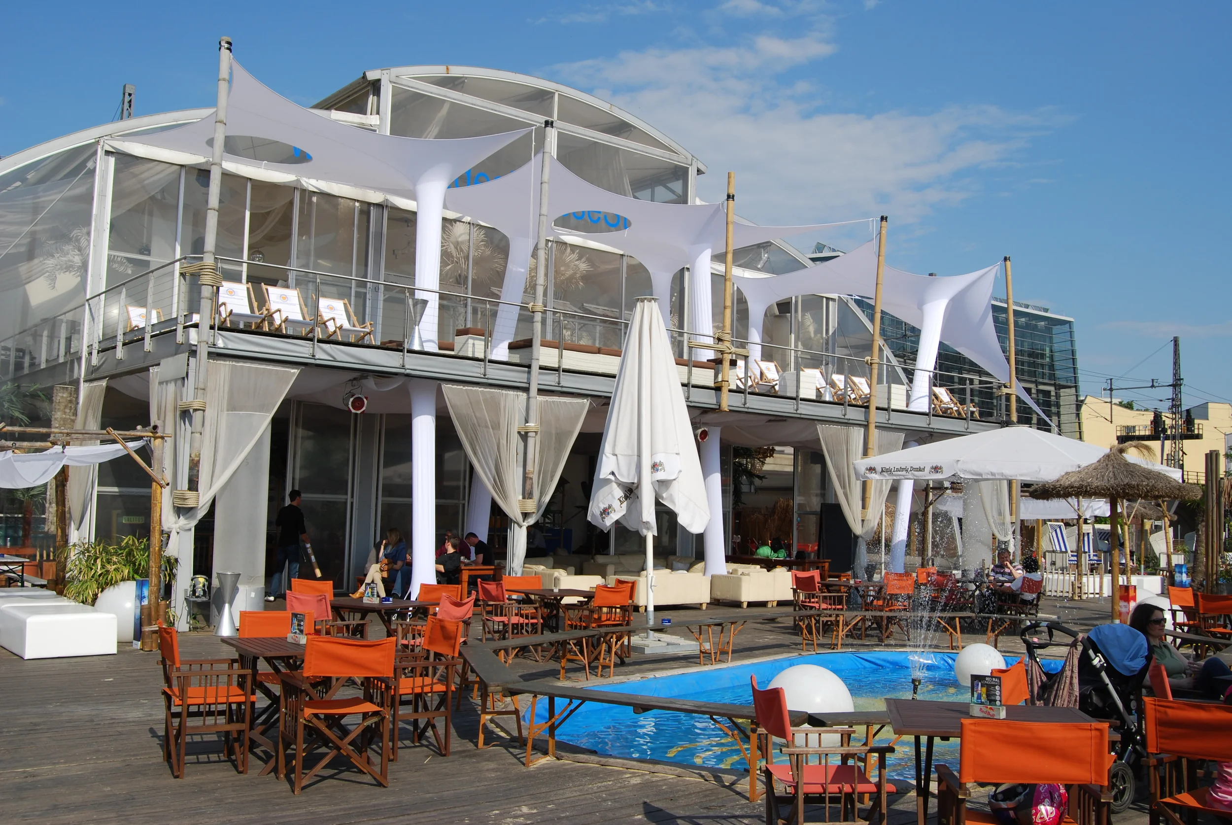 你提供的内容可能有误，推测你想问的是 Bundes-Presseamt （联邦新闻局） ，而 Bundes Presse Strand 并不是一个常见的、有确切含义的表达如果这不是你想要的，请检查原文信息 丨德国柏林-27