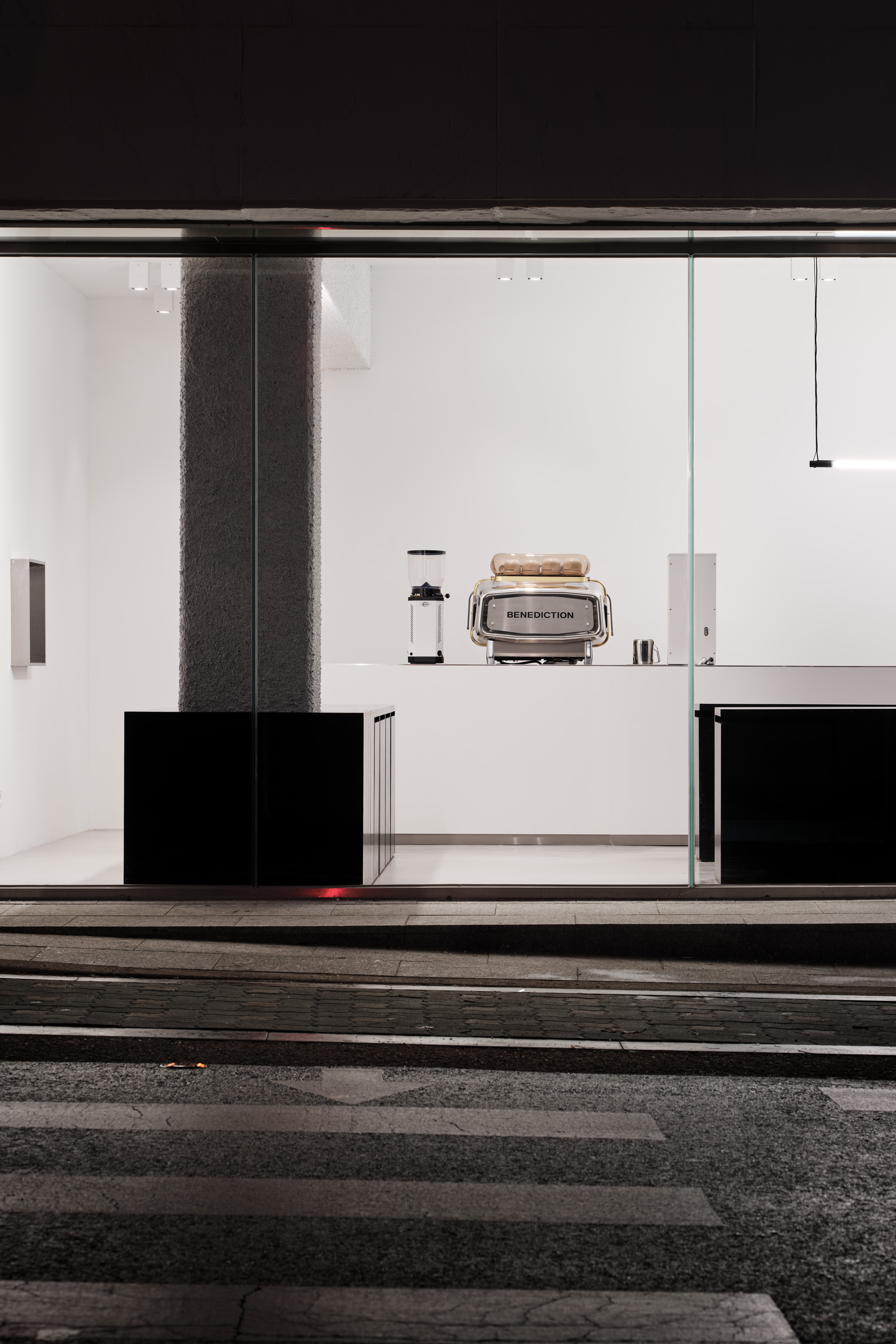 20 平米黑白极简咖啡馆设计，玩转空间魔法-20