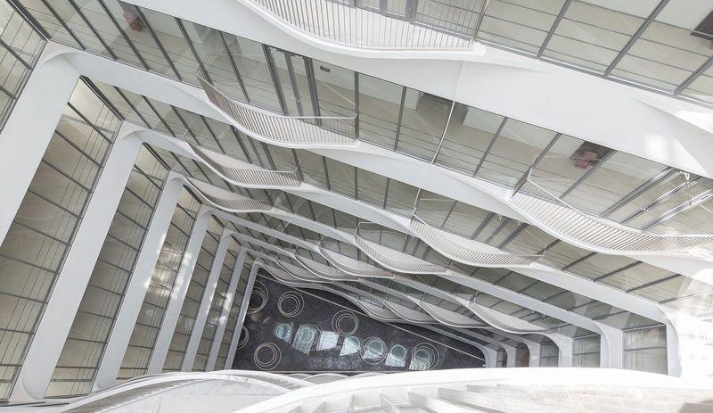 深圳卫星大厦——科技感与人文关怀的融合-71