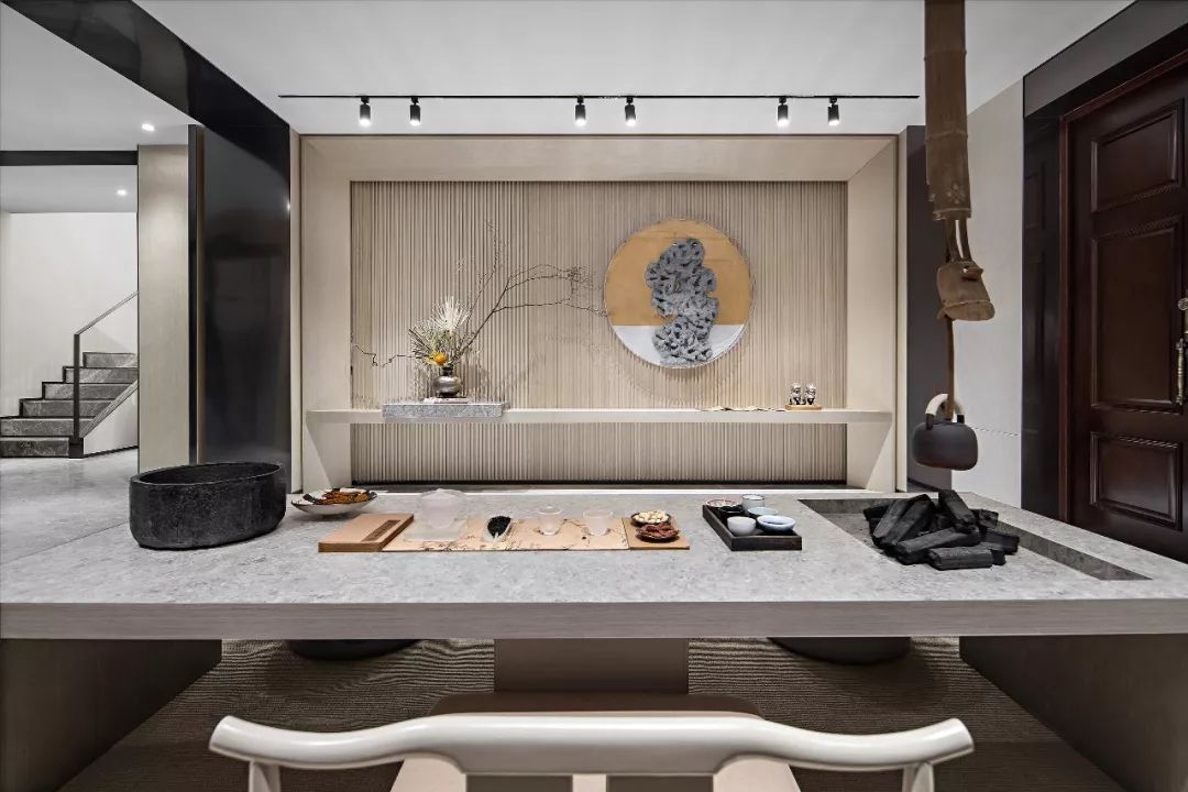 极简雅致美墅，传统与现代的完美融合-9