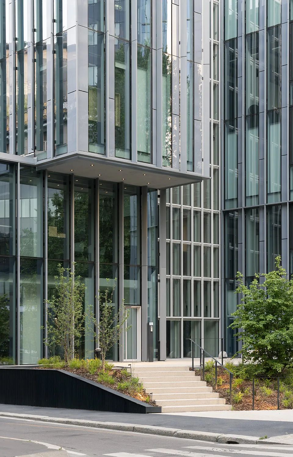 LYBRA办公综合体：亲自然的绿色中庭-20