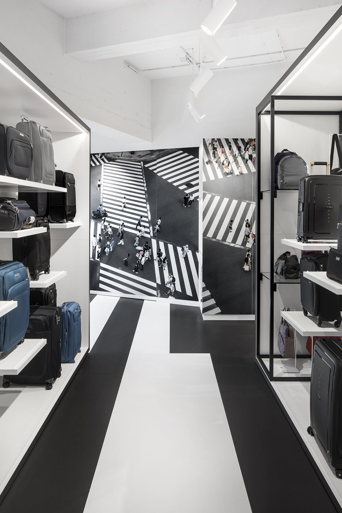 i29 打造 Samsonite 新阿姆斯特丹展厅，城市空间灵感展现多样品牌魅力-21