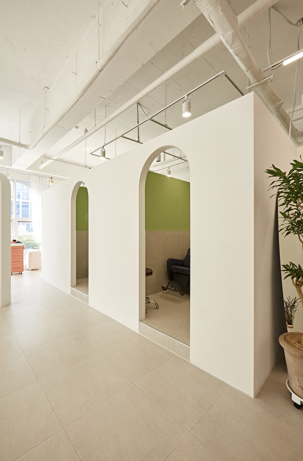 现代简约 46 平米美容室设计-20