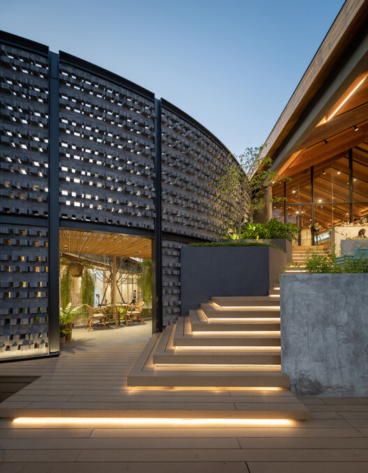 泰国“Baan Nhuer Nham”餐厅丨Looklen Architects-36