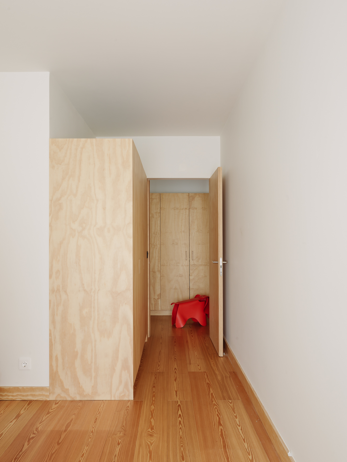 Fernando Lopes Graça 公寓丨motte-21