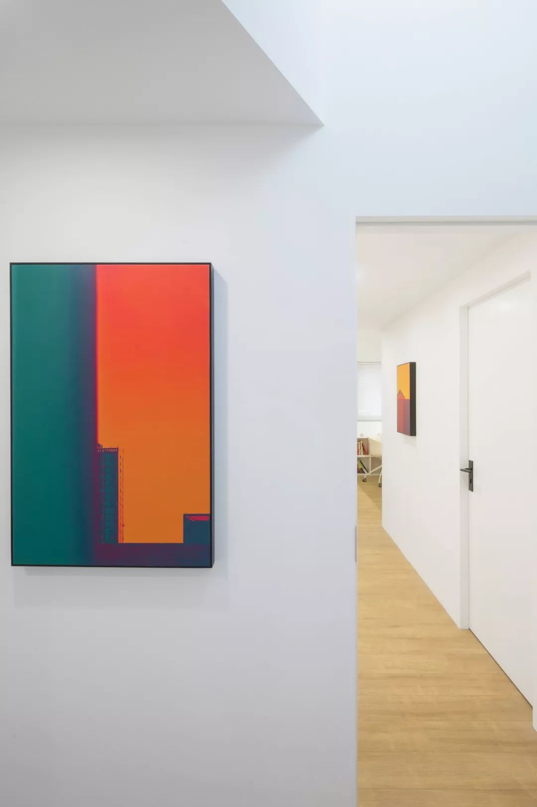 135m²怪异阁楼,创意爆改为艺术画廊式舒适三层!-53