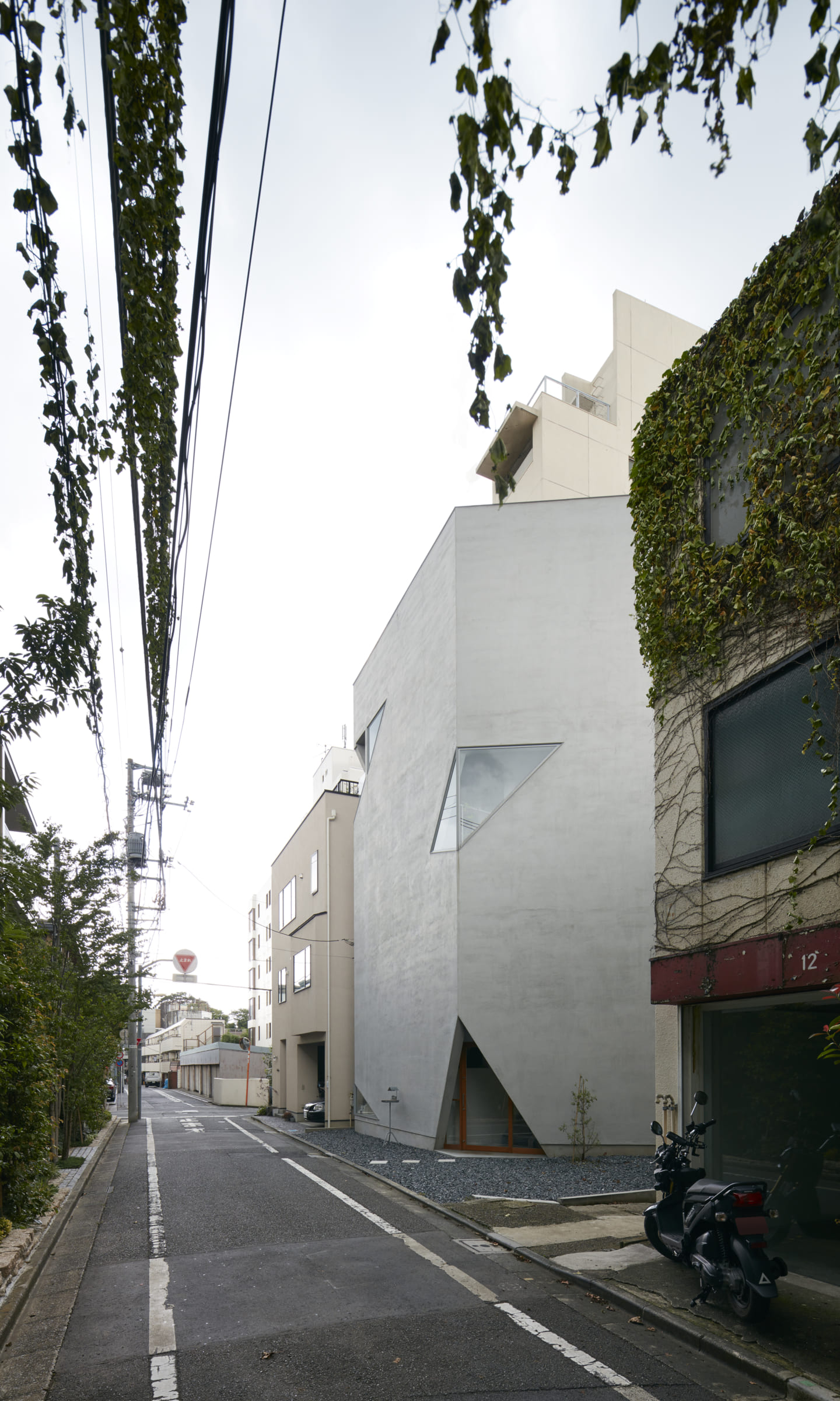 代々木上原の  Suppose Design-8