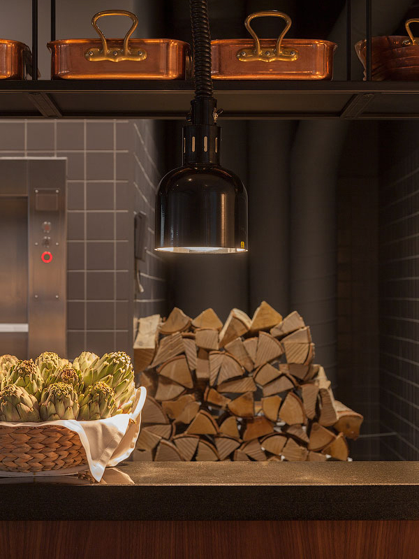 莫斯科 Semifreddo 餐厅 | 砖墙裸露,简约精致-24