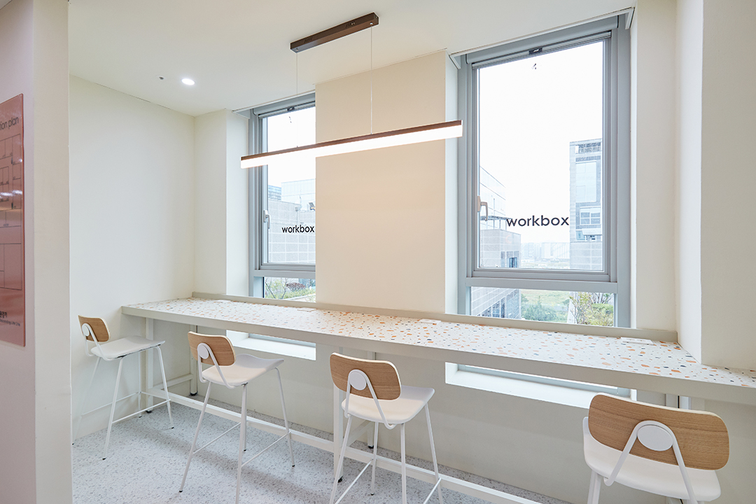 现代简约共享办公空间设计——120 平米的工作盒子-12