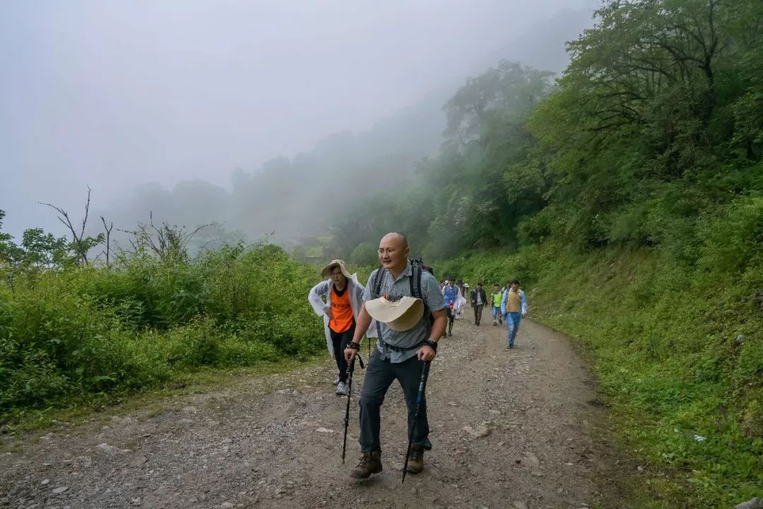 乐梵乐游阿坝徒步团建——挑战与互助的旅程-57