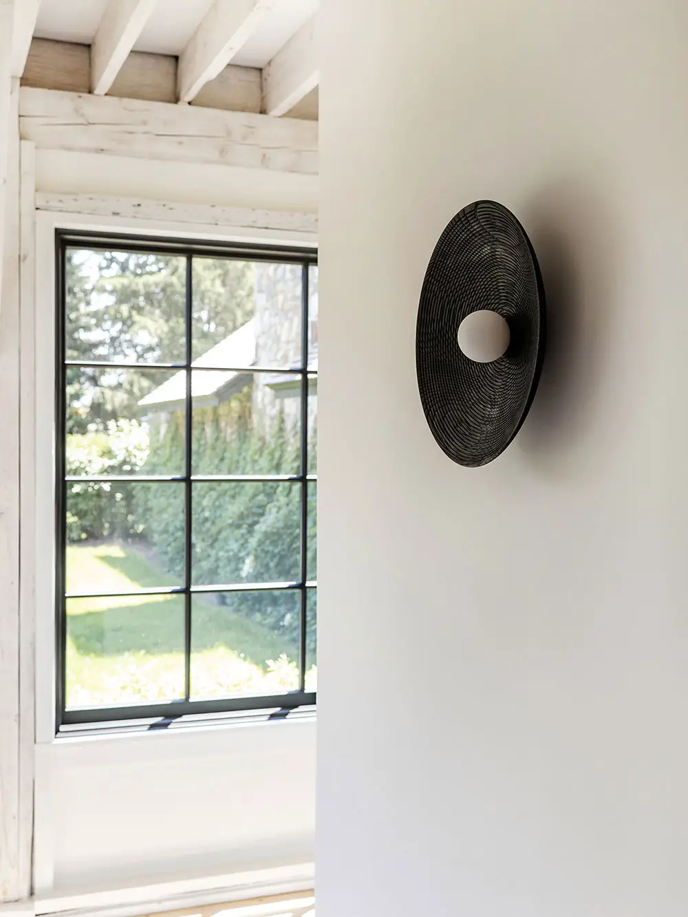 明亮与黑暗的碰撞 | Connecticut 北美风格住宅设计-19