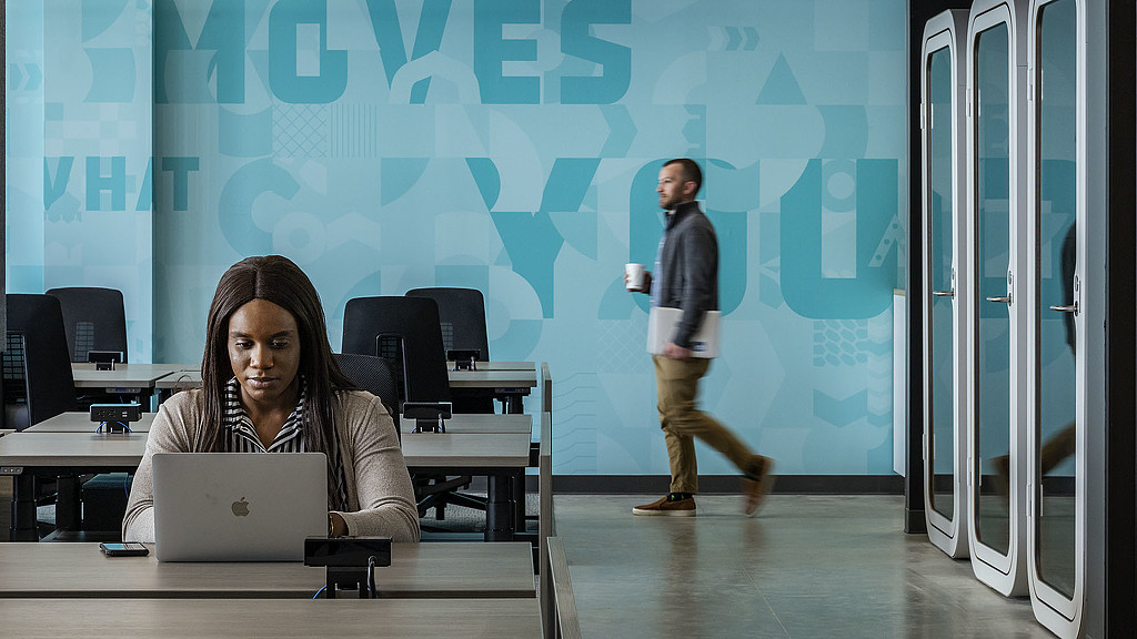 LinkedIn Detroit 办公空间设计-5