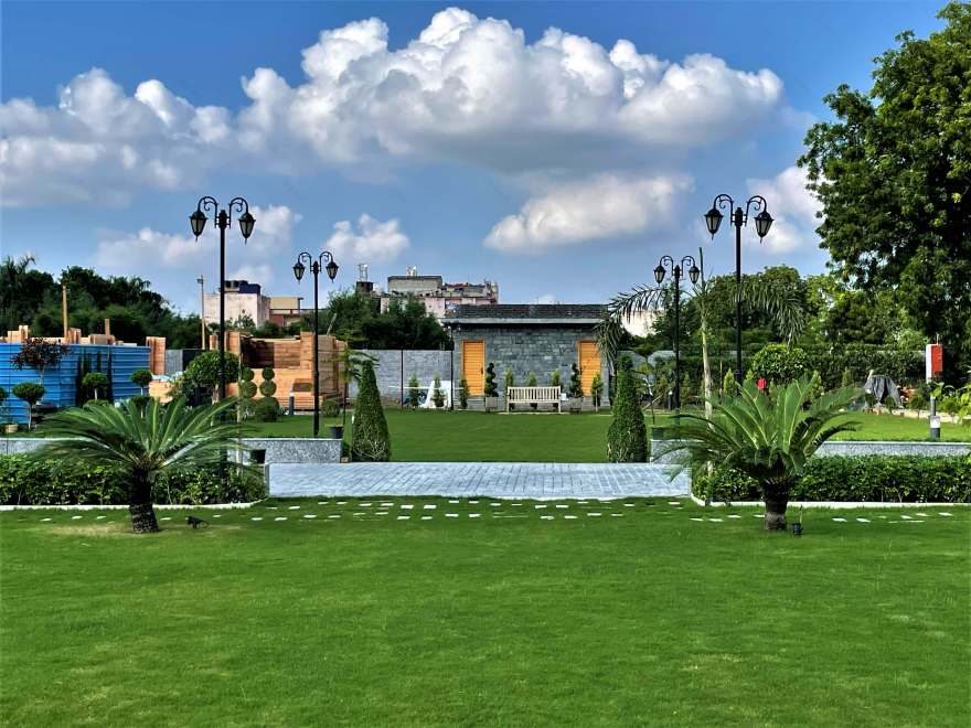 Premier Gardening Services景观设计项目丨印度加尔各答丨Theplantjob™ Network-1