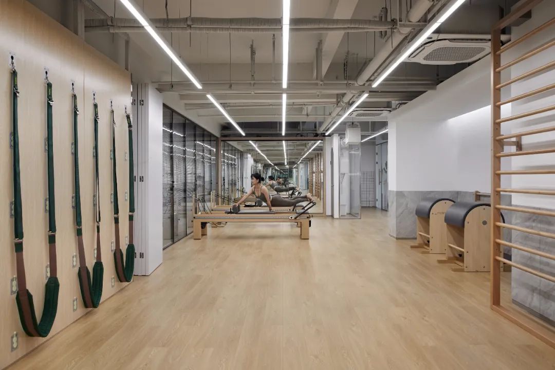 杭州艺梵普拉提馆 | 废旧材料二次利用,打造人猫共享空间-19