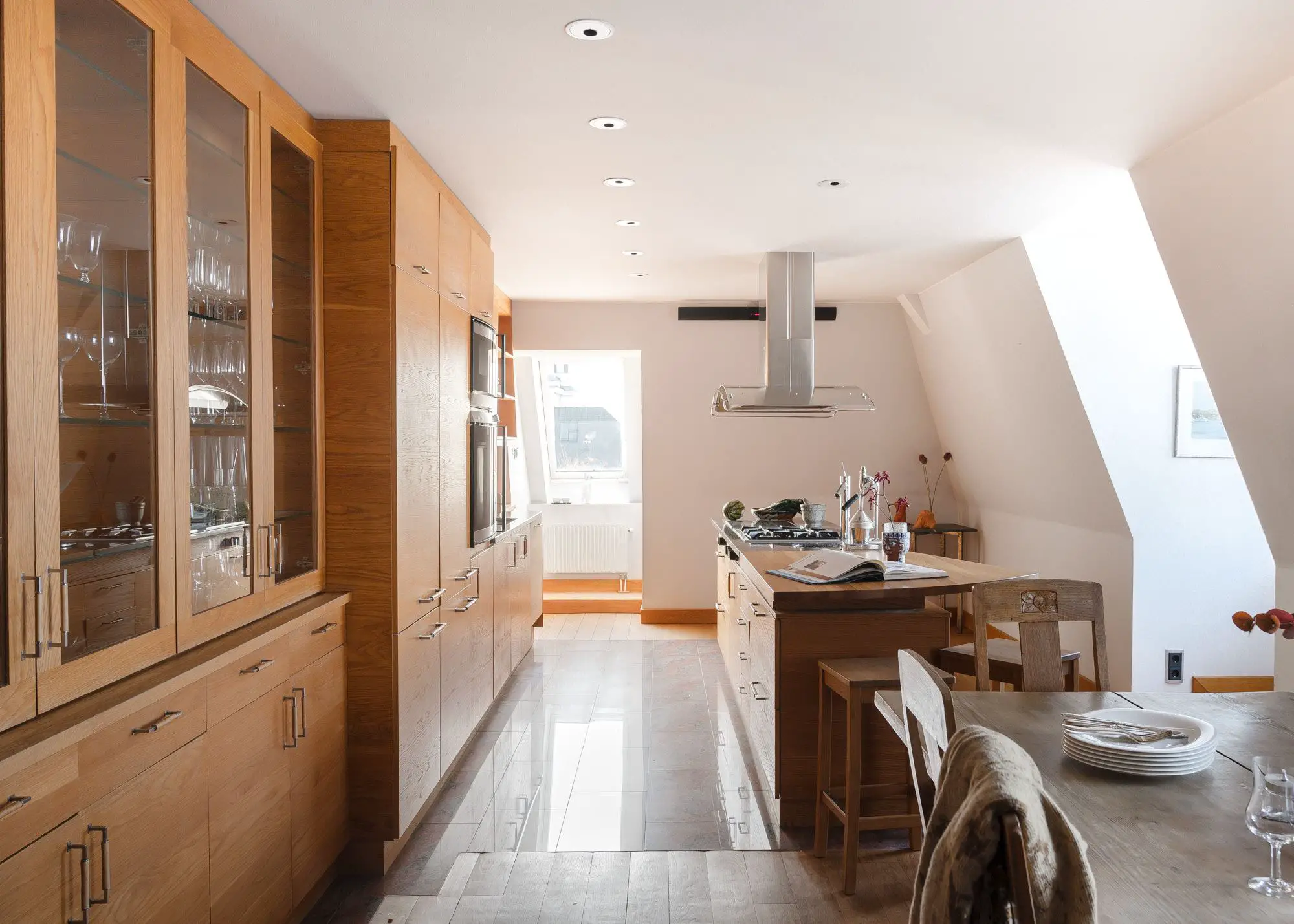 梦幻之居 | 瑞典斯德哥尔摩艺术装饰风格复式公寓-10