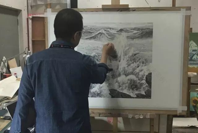 中央美院主持创作的大型石英马赛克壁画《黄河颂》昨日在延安大剧院落成-37