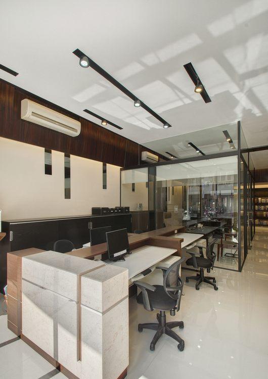 林奇锋设计丨穿透时尚律师事务所，玻璃隔间打造通透空间-4