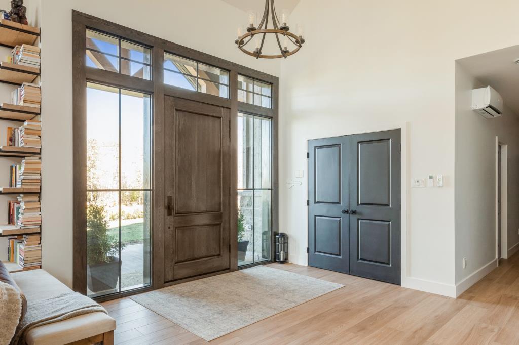 劳伦琴地区水边豪华房产丨Joli Joli Design-38