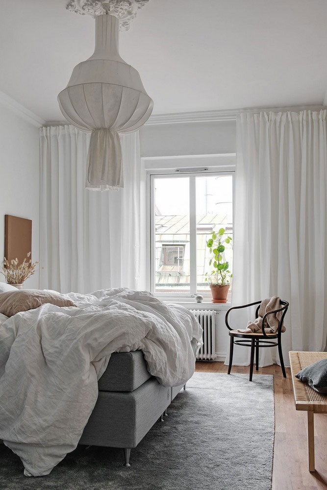 瑞典温馨公寓 | 原木与花卉壁纸的完美融合-14