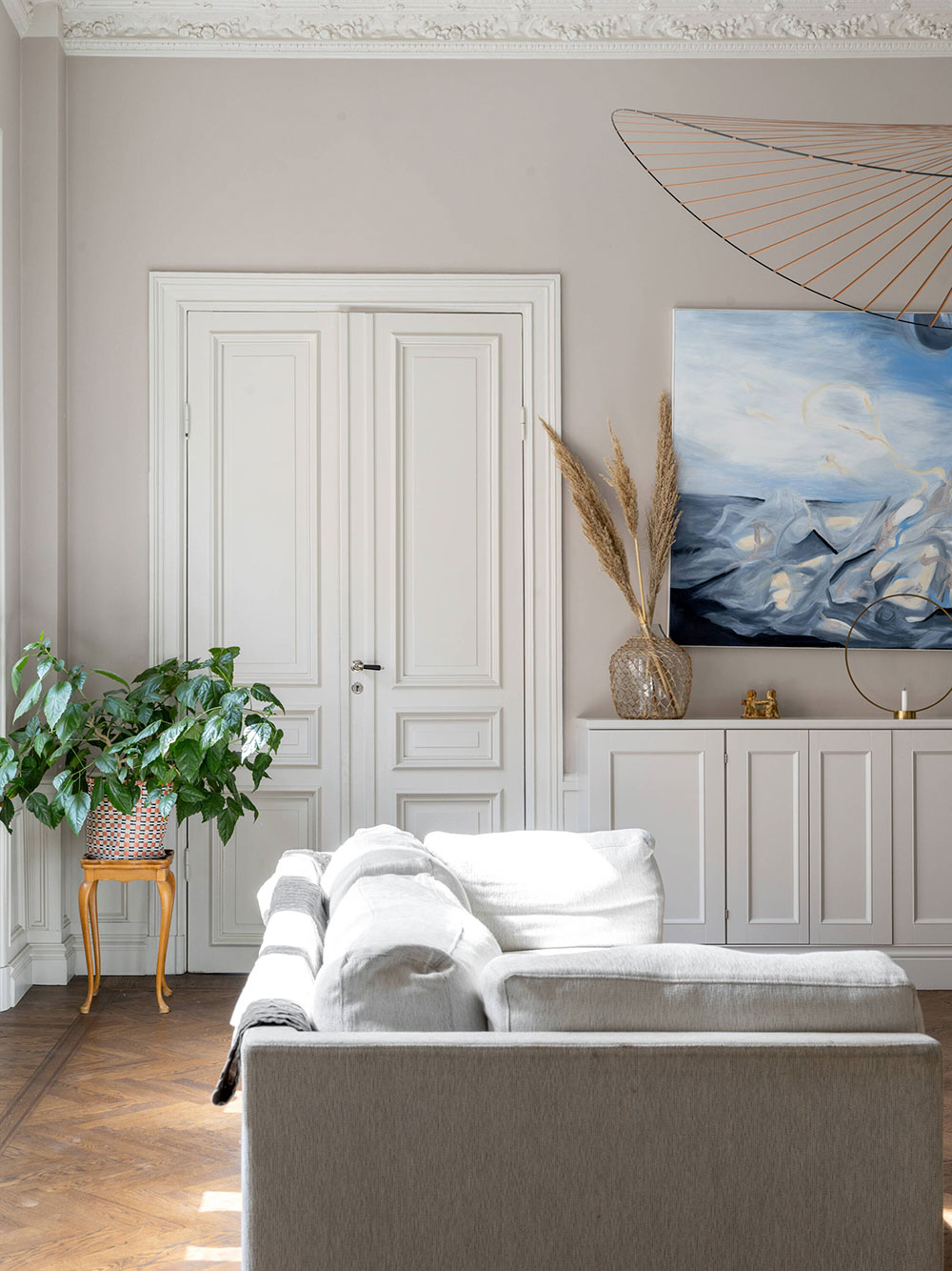 斯德哥尔摩公寓优雅图书馆设计-11