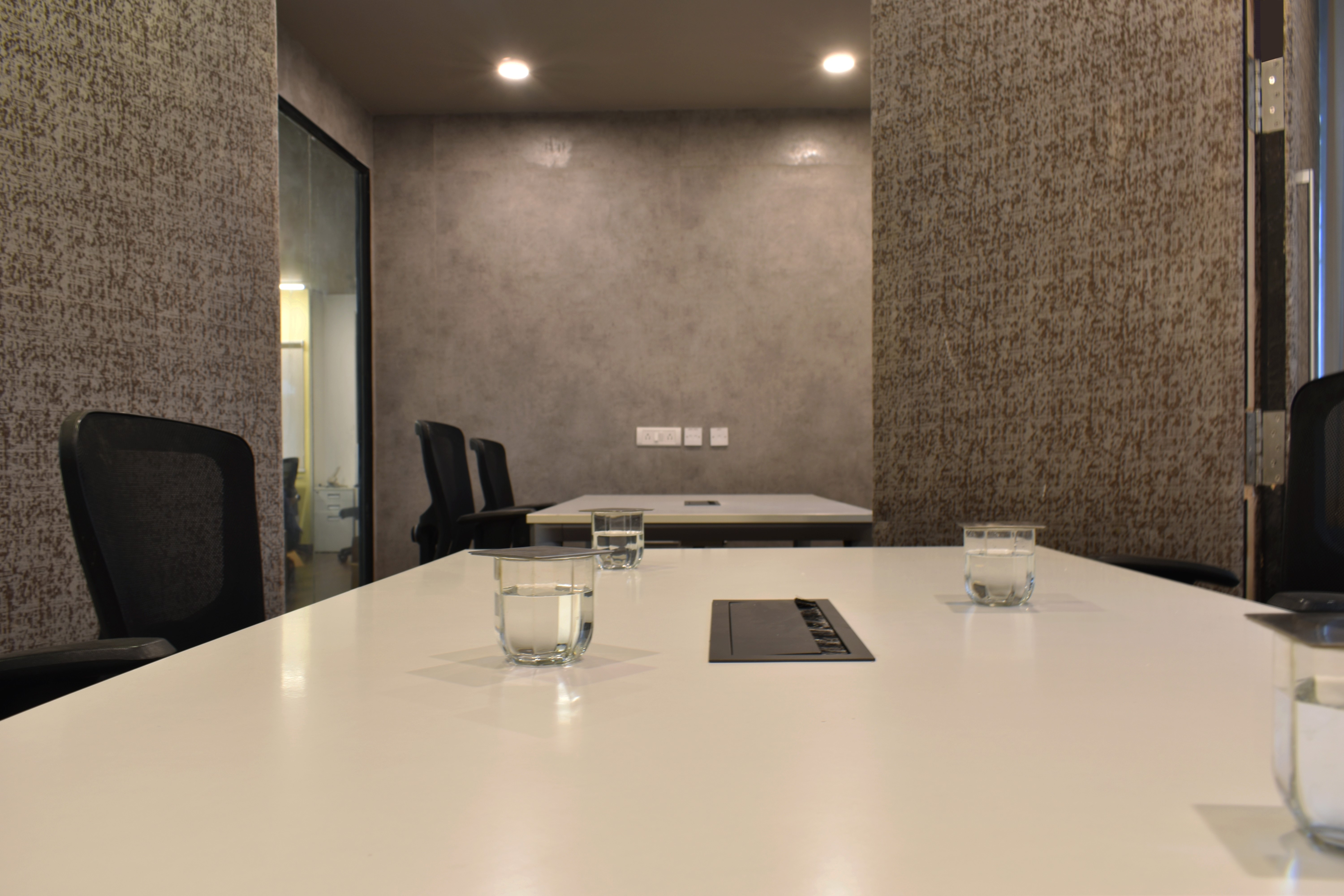 简约而不简单,打造共享知识的办公空间丨印度班加罗尔丨A.J Architects-19