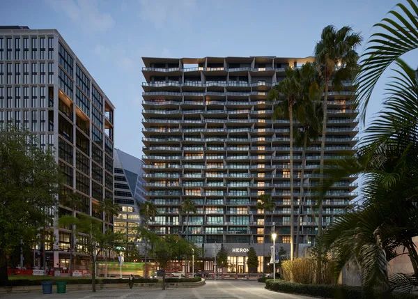 Heron 健康住宅大楼丨美国坦帕丨KPF-2