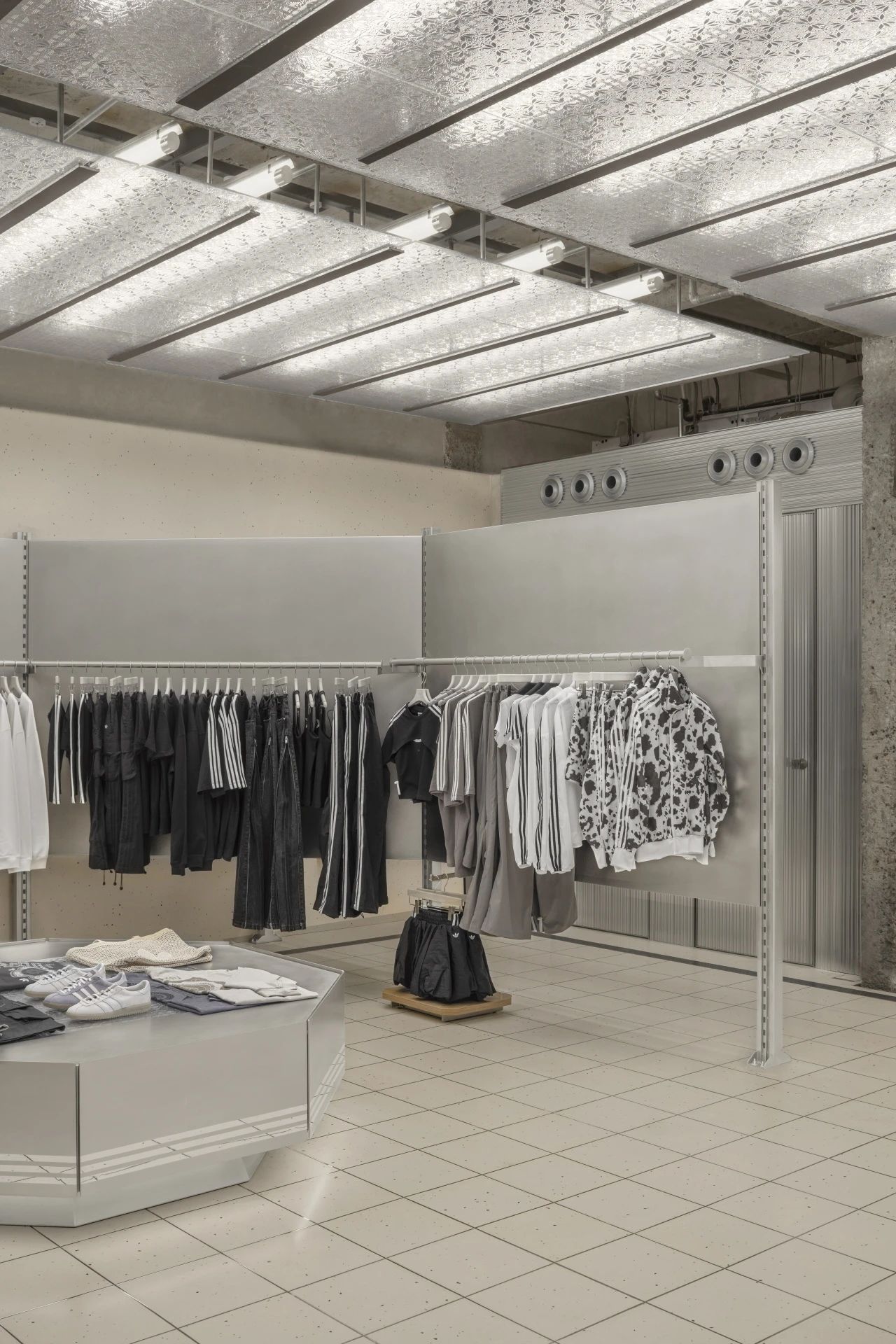 阿迪达斯Originals安福322旗舰店-92