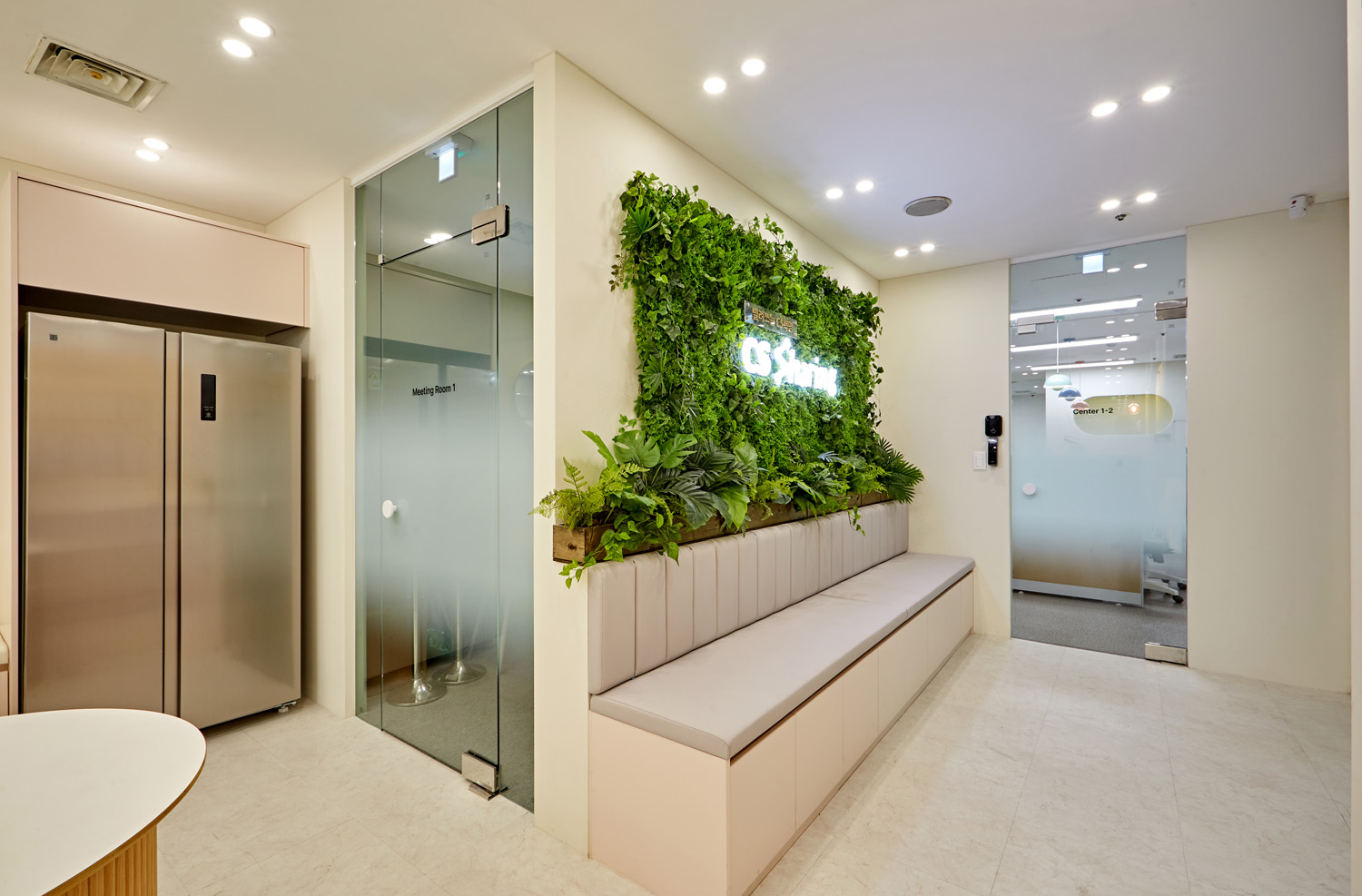 CS 共享办公空间 | 极简设计的 115 平米办公室内饰-10