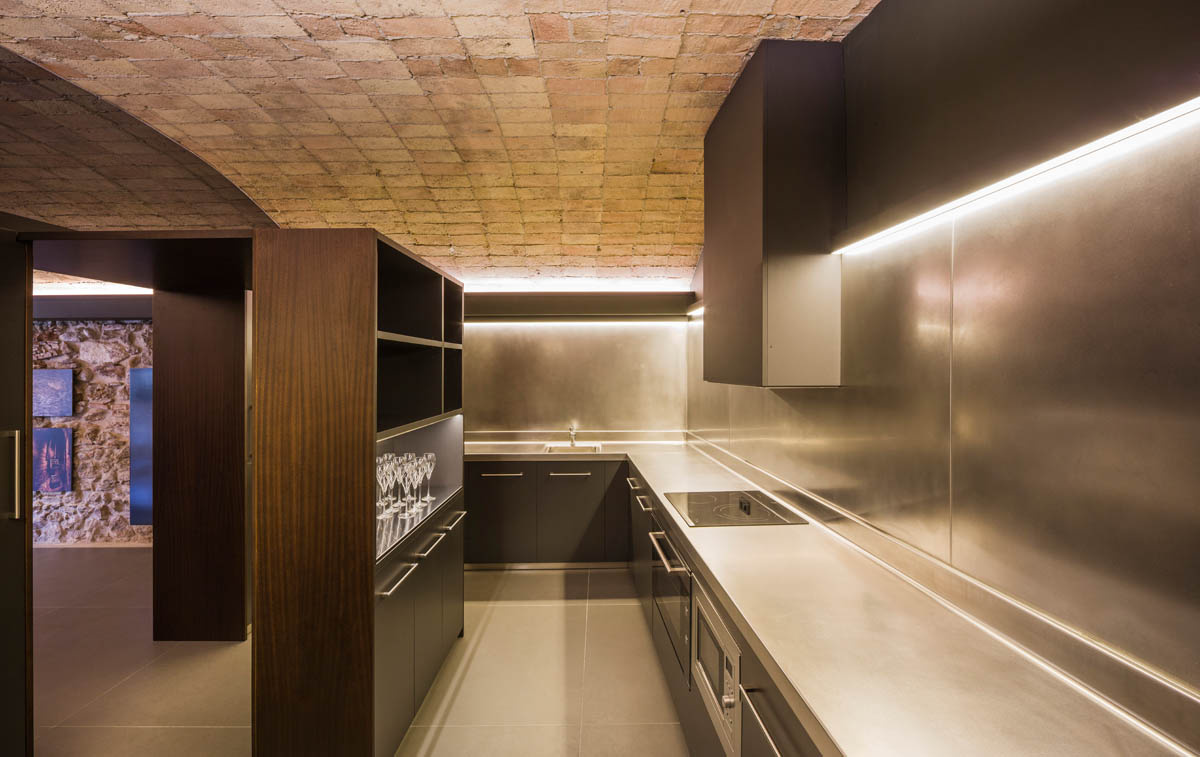 06 10 RECAREDO TASTING AREA-37