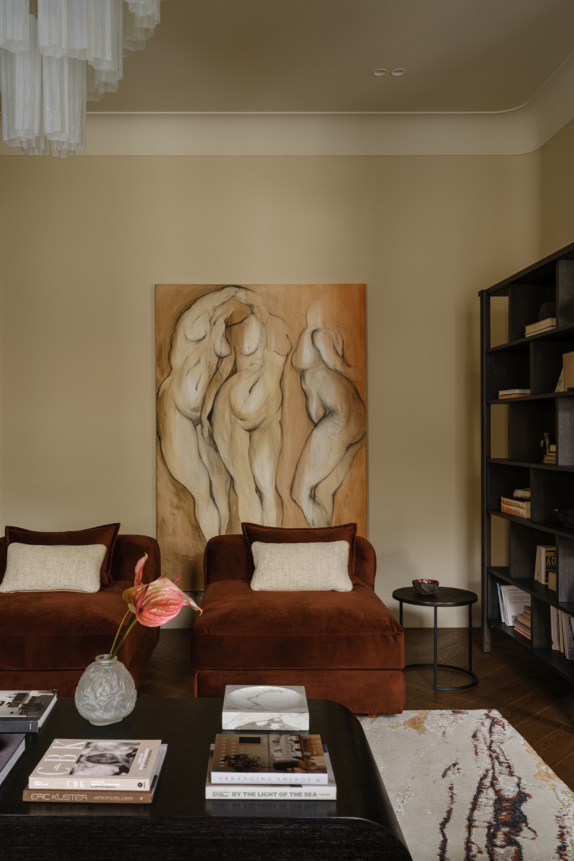 Elegant Apartment in Warm Tones : 当代设计表达丨Vera Lemeshko-12