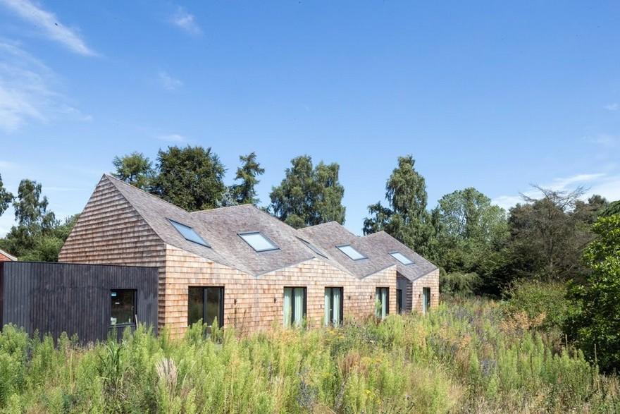 Blee Halligan Architects Transforms a Tired Brick Barn into Modern Accommodation-23
