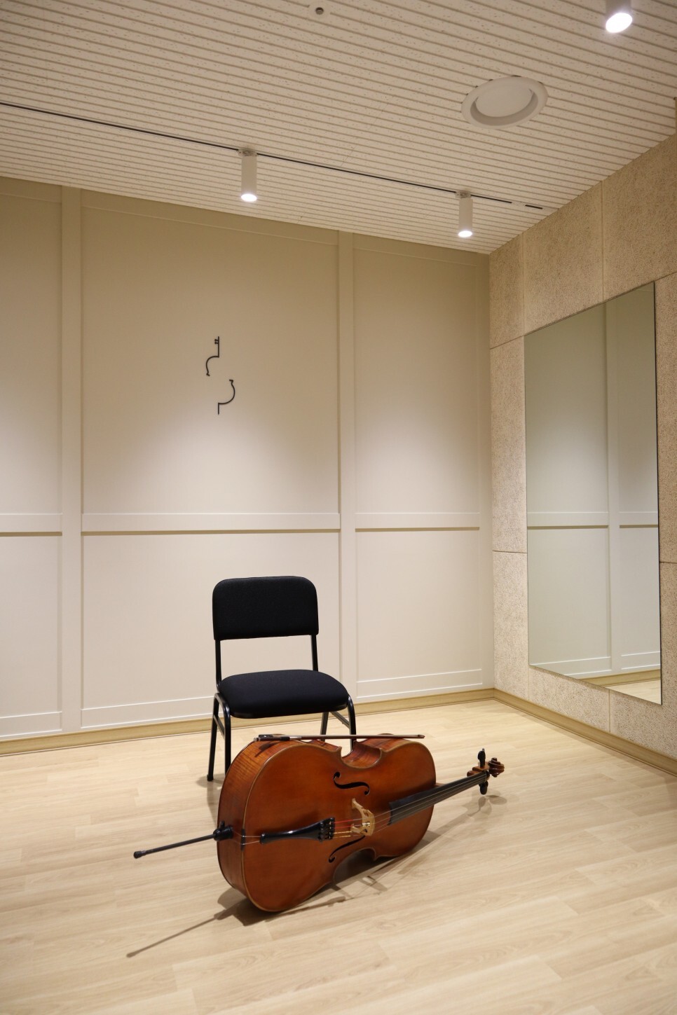 白色典雅，35 平米小空间的精致设计-12