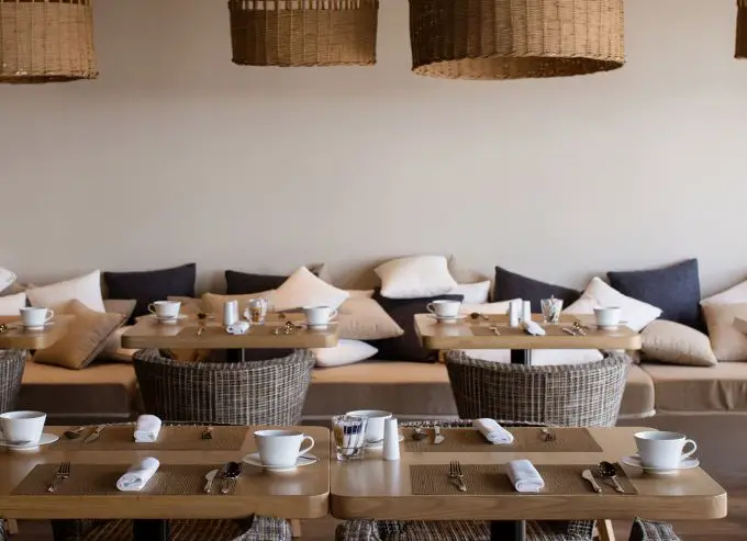 现代灵魂 | corse 东部的 Misincu 酒店设计-10