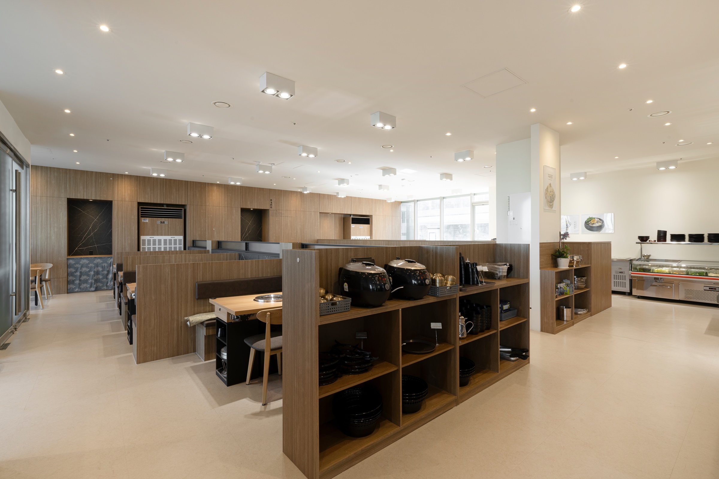 首尔某餐厅 | 极简主义的完美呈现-6