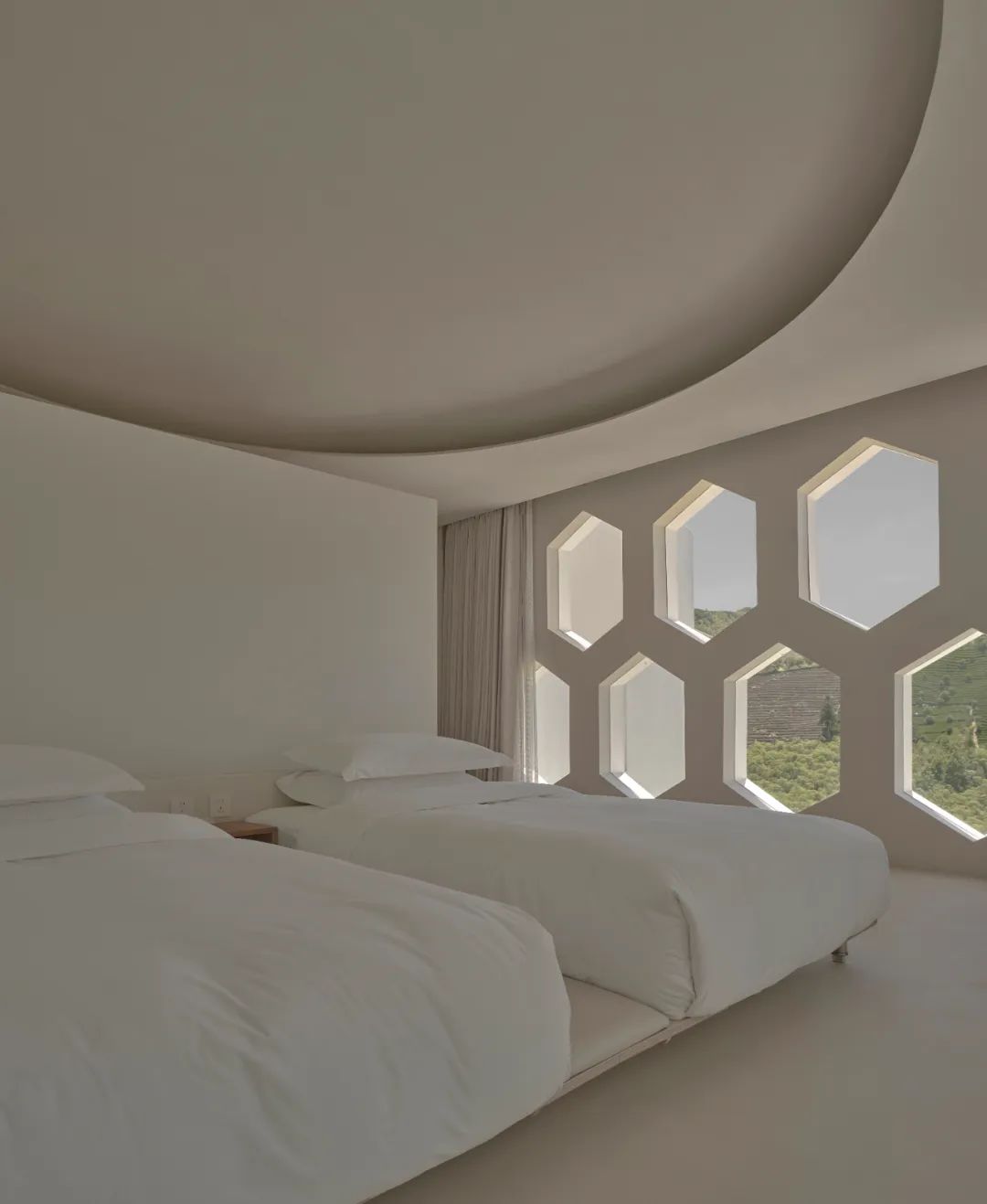 丁鹏文：莫干山的天外来物-荒序民宿丨中国湖州丨尔我空间设计研究室-30