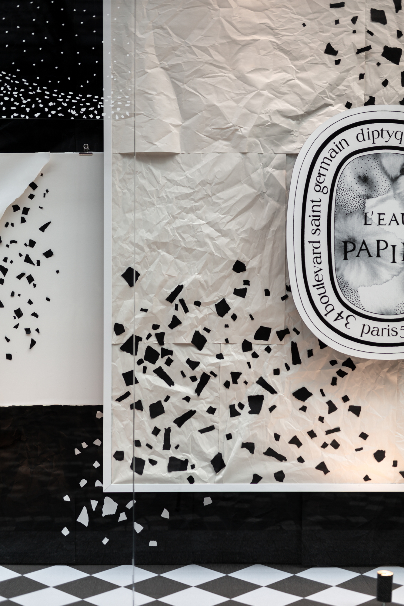 Window display: Galilu x Diptyque "L'EAU PAPIER"-4