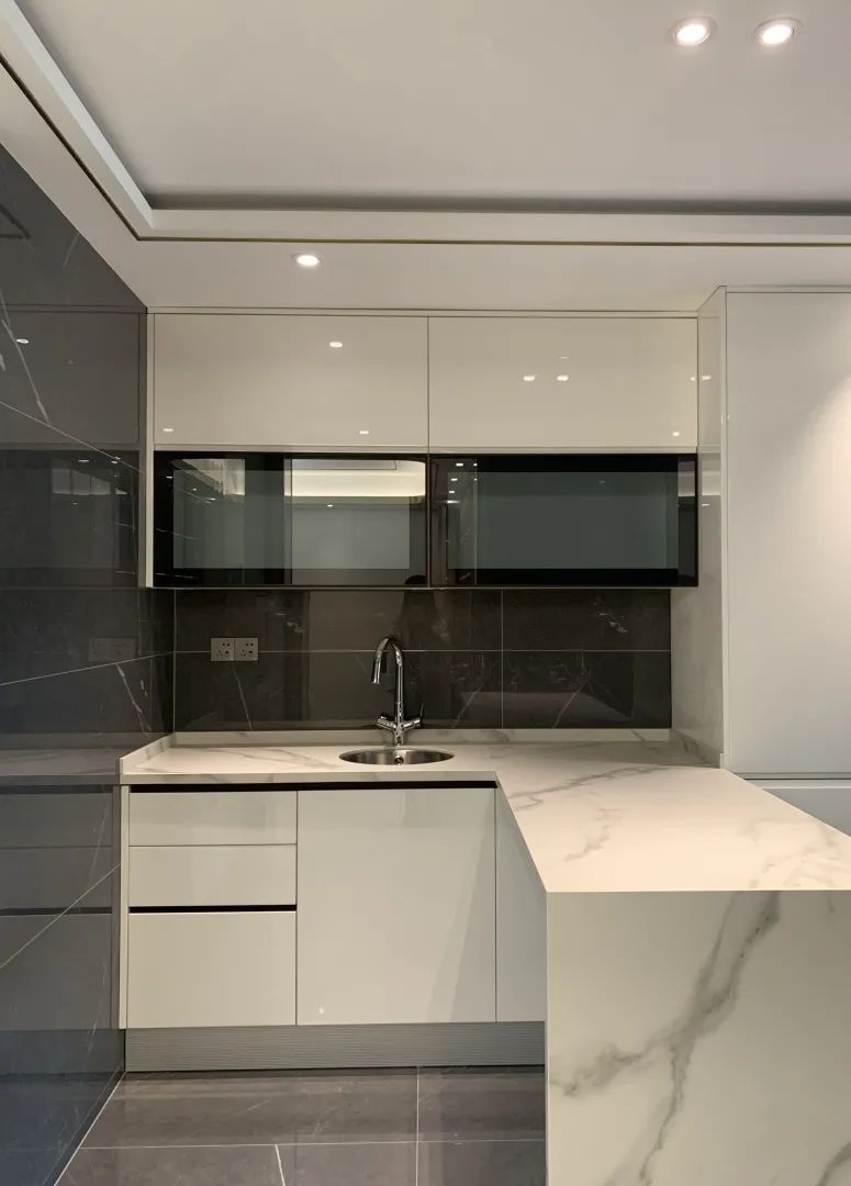 黑白奢华现代家居设计-17