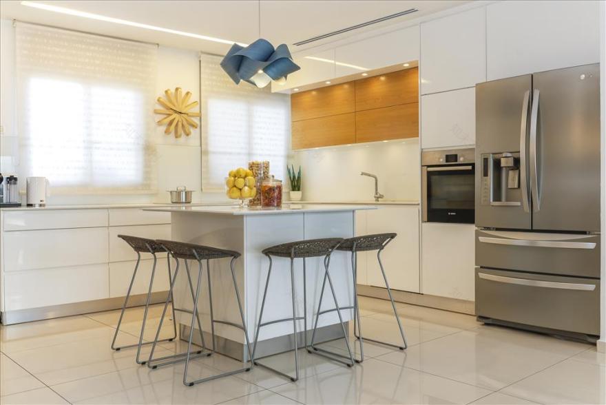 拉马特甘6居室阁楼室内设计丨博坦斯基室内设计与建筑事务所(由什洛米·博坦斯基创办和管理)-8