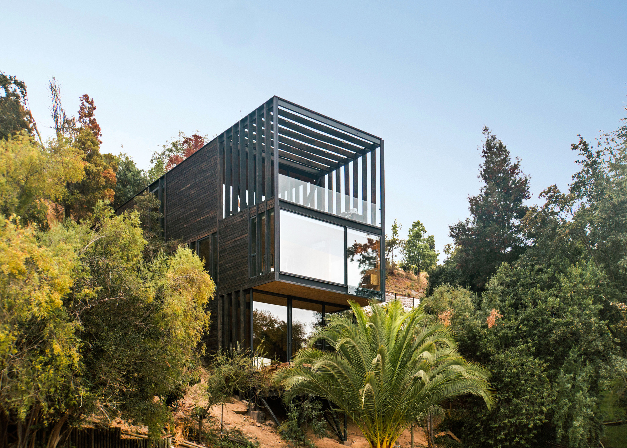 智利湖畔坡地别墅-11