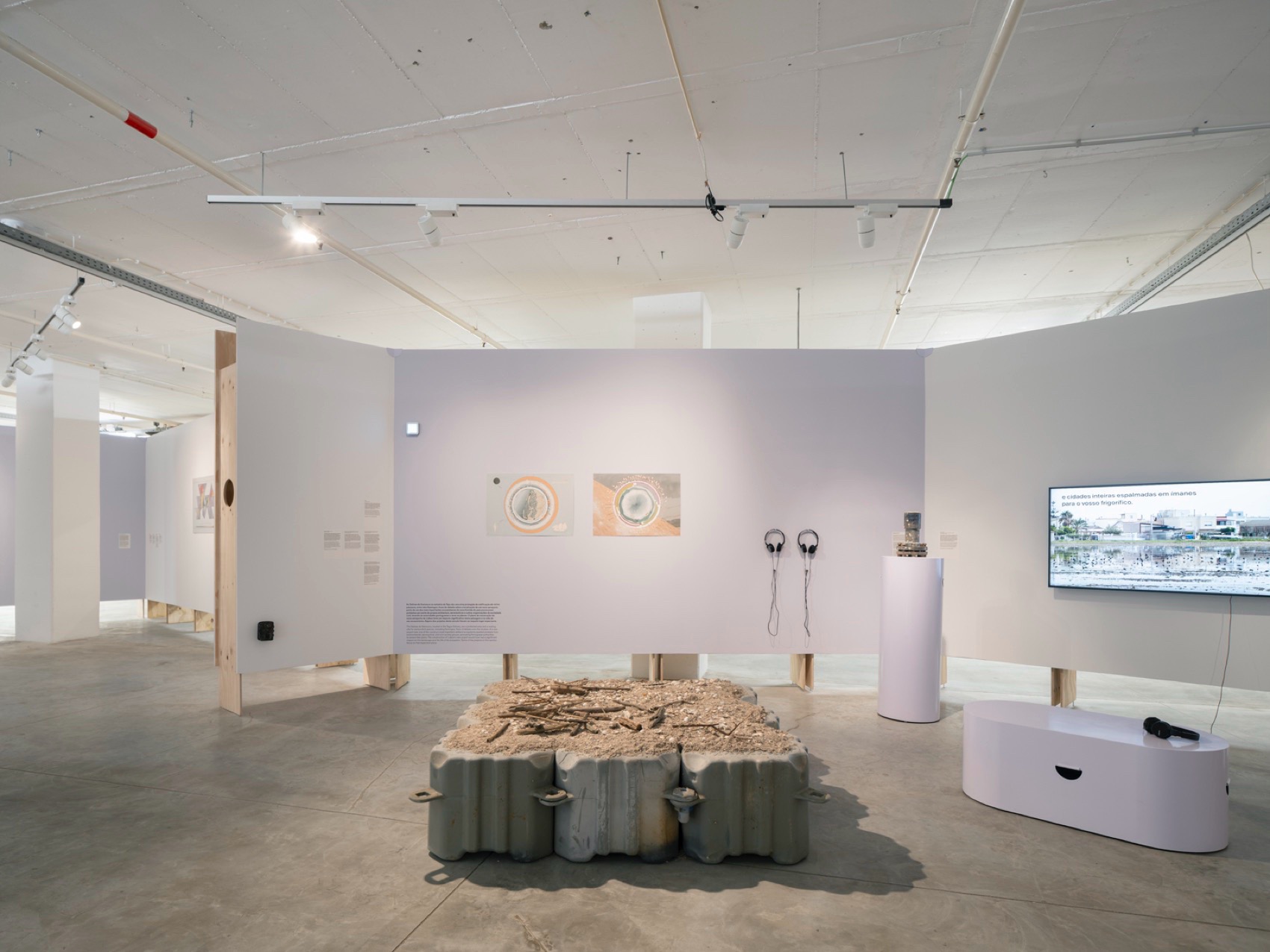 GARAGE ENCOUNTERS & 建筑展览空间设计丨葡萄牙里斯本丨BUREAU(Daniel Zamarbide等)-15