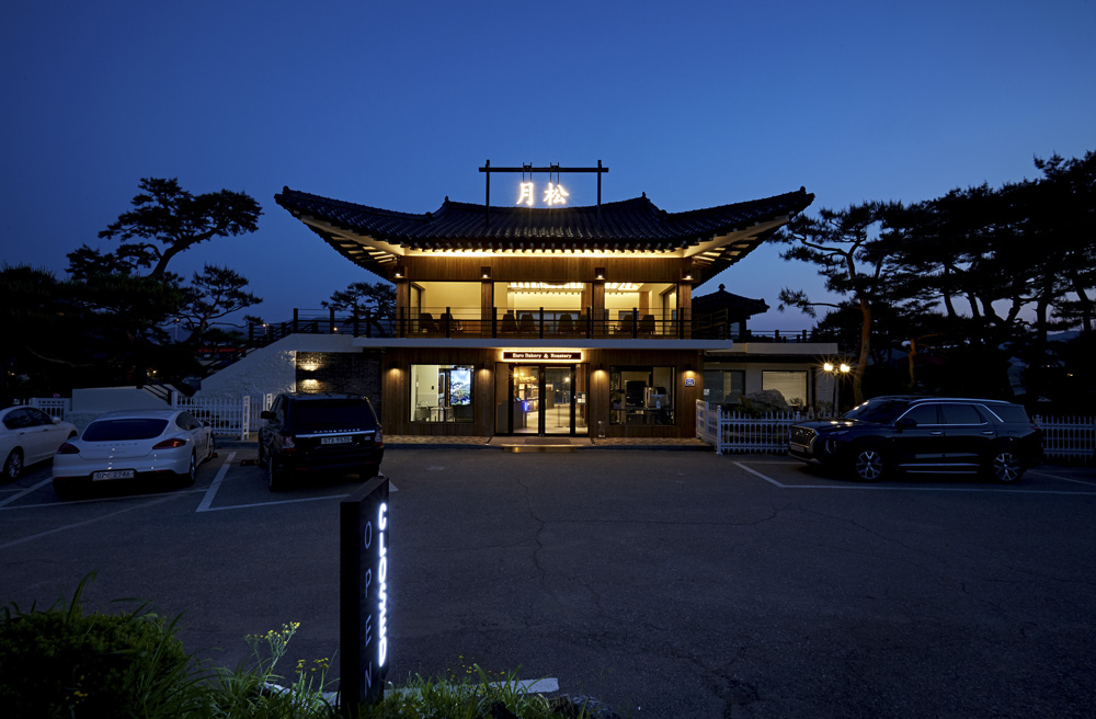 现代简约风格的餐厅设计-31